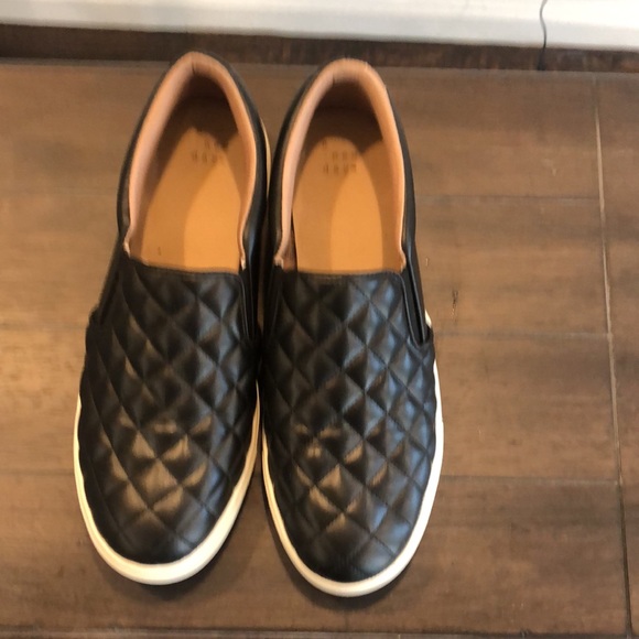 Women’s Reese memory foam insole sneakers - Picture 2 of 3